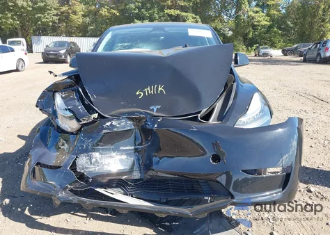 2023 Tesla Model Y Awd/Long Range Dual Motor All-Wheel Drive from USA, damaged, VIN 7SAYGAEE1PF614501